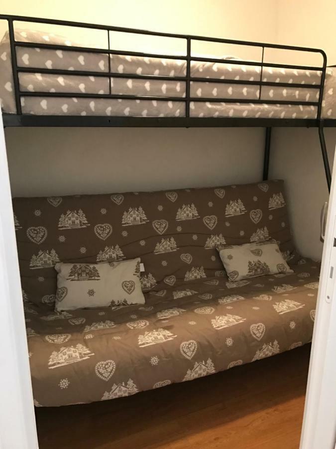 Appartement Tt Confort Au Coeur Des Montagnes Avec Vue Sur Les Montagnes Wifi Luz-Saint-Sauveur Exteriör bild