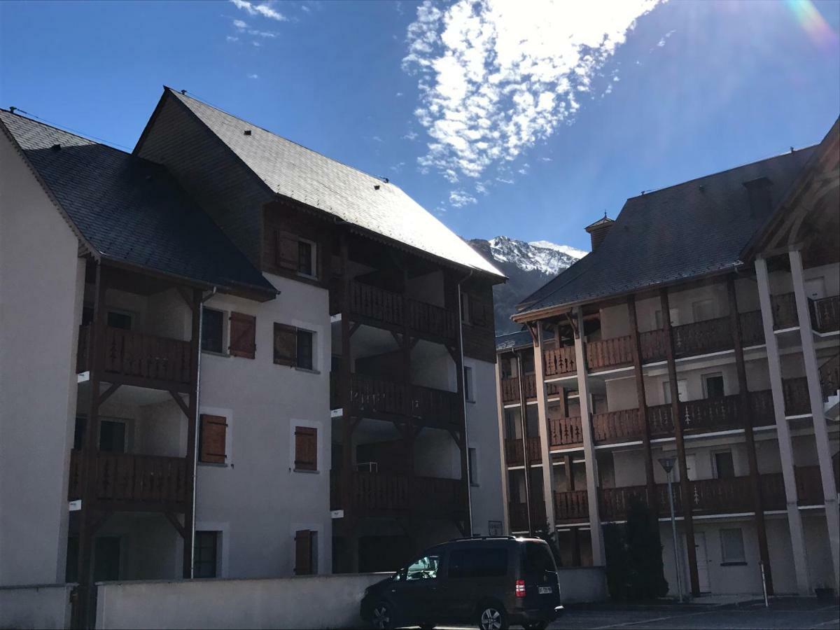 Appartement Tt Confort Au Coeur Des Montagnes Avec Vue Sur Les Montagnes Wifi Luz-Saint-Sauveur Exteriör bild