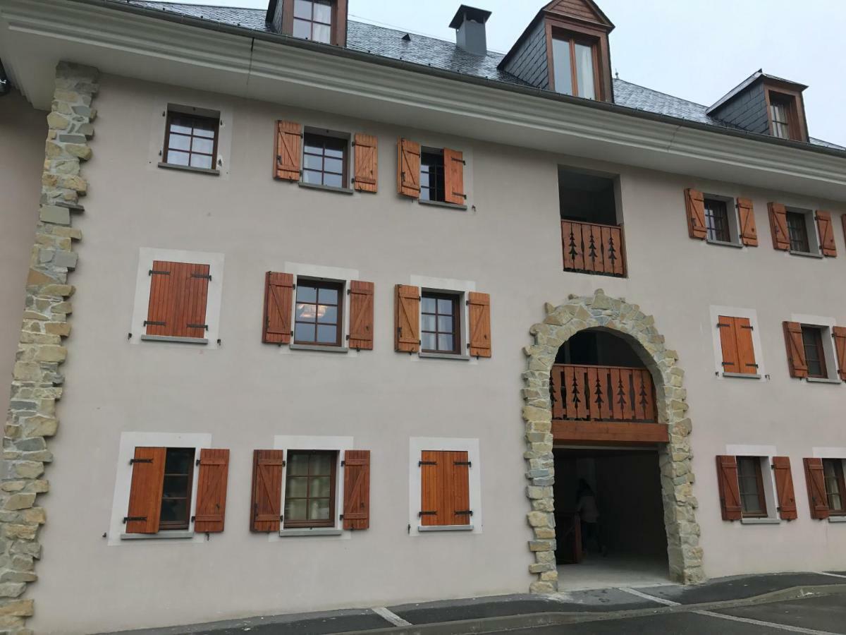 Appartement Tt Confort Au Coeur Des Montagnes Avec Vue Sur Les Montagnes Wifi Luz-Saint-Sauveur Exteriör bild
